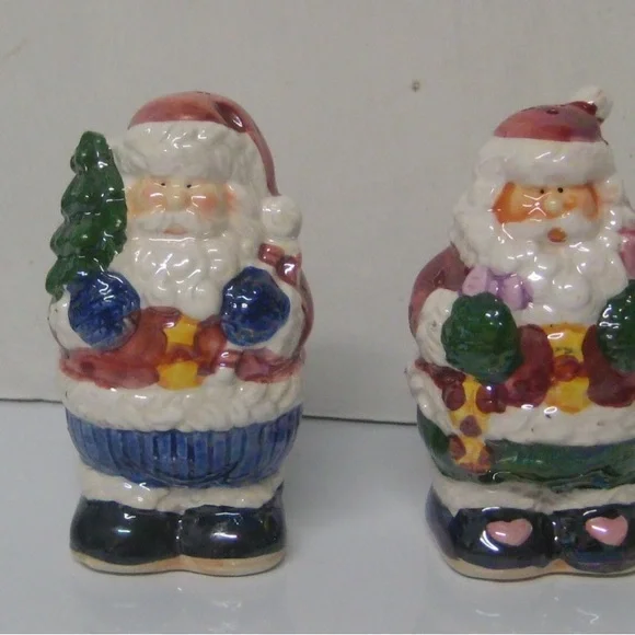 Vintage Colorful Christmas Lusterware Santa Claus Ceramic Salt & Pepper Shakers - Picture 2 of 7